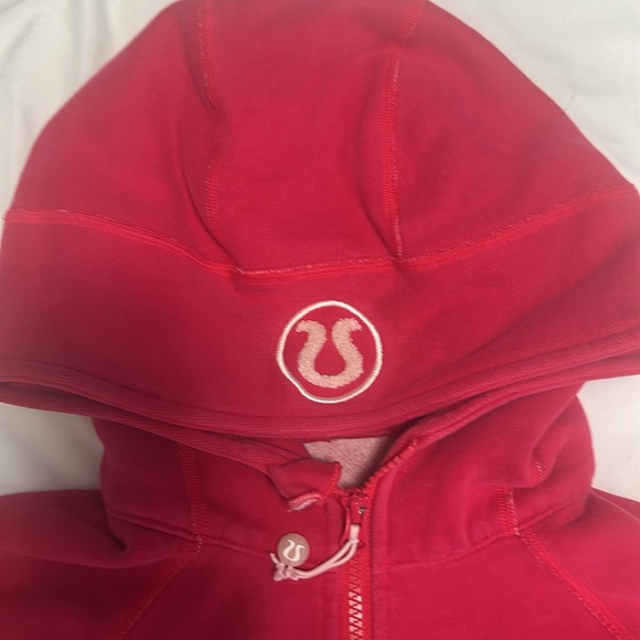 3/$100 Pink Lululemon scuba hoodie size 8 - Picture 4 of 8